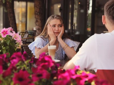 Sukces zamiast dumy przynosi lęk? To może być syndrom wysokiego maku
