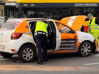 Wypadek na Trasie Łazienkowskiej. Kierowca jednego z samochodów zmarł / fot. Tomasz Zieliński, TVP3 Warszawa
