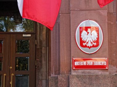 MSZ odpowiada Kremlowi: Polska nie zamknie ambasady w Kijowie