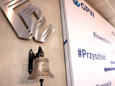 Duże i rewolucyjne zmiany w Warszawie. Margines błędu trwa mikrosekundy