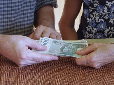 Świadczenie 288 zł dla emerytów. Pieniądze wyślą do 15 stycznia