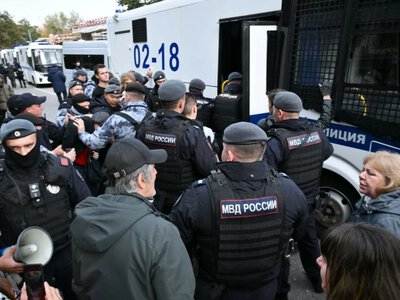 Krzyczeli precz z carem, ponad 60 osób zatrzymanych. Wiec w Moskwie
