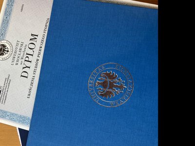 Pracodawca sprawdzi, czy dyplom jest prawdziwy. Jest projekt zmian