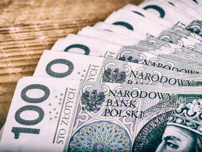 Prawie 14,6 mln zł dla fundacji związanej z bankami. Część bez konkursu