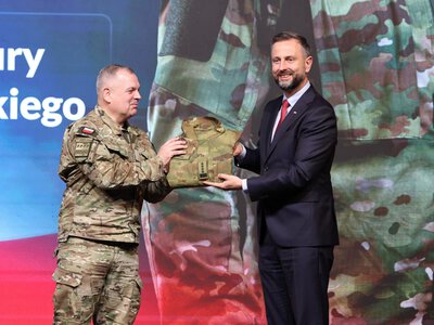 Wojsko Polskie zmienia mundury. „Ryś” zastąpi wycofywaną „Panterę” [ZDJĘCIA]