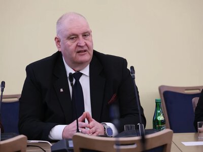 Prokuratura zawiesiła dwoje urzędników TK. Jest decyzja Święczkowskiego
