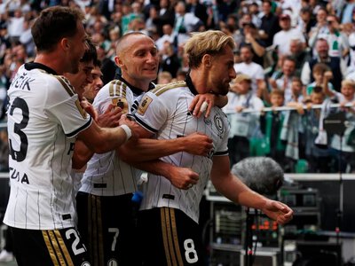 Policja ma inną wersję niż Legia. Wrze po zamknięciu sektora gości