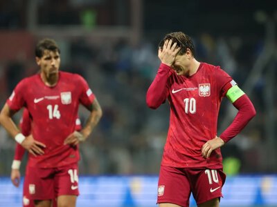Zieliński dostał pytanie o faul Bednarka. Często szukał czegoś