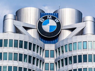 BMW stawia 2 mld euro na produkcję w Niemczech. Koncern idzie pod prąd