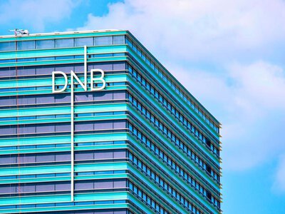 Największy bank Norwegii tnie 400 etatów. AI zastępuje ludzi