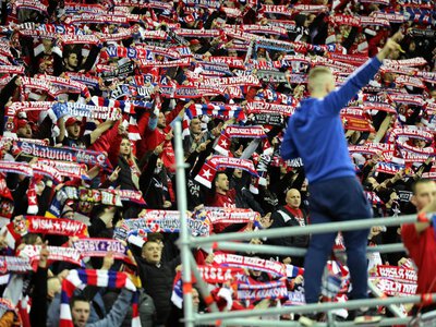 Kibice Wisły reagują na decyzję Legii. Kulesza wywołany do tablicy