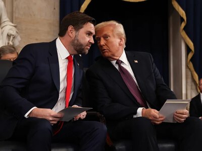 Donald Trump. Prezydent USA zapłaci za spoty z własnej kieszeni