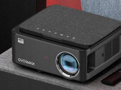 Przyzwoity projektor za małe pieniądze, a nie jakiś ciemniak z AliExpress