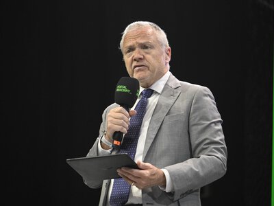 Ambasador USA ostro skrytykował Tuckera Carlsona. Nie gryzł się w język!