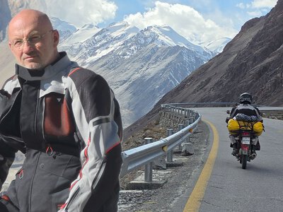 Motocyklem w Himalaje. Kolejna relacja „Guru na tropach Yeti”