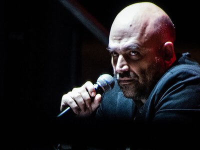Książka o mafii zniszczyła życie słynnego pisarza. Nienawidzę jej