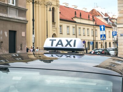 Zamówiła taksówkę. Złapała się za głowę. Tyle zapłaciła za 8 km jazdy