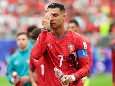 Świat czekał na pożegnanie Messiego. Wkroczył Ronaldo i oficjalnie ogłosił