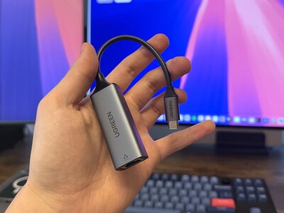 Zamieniłem WiFi na kabel w laptopie. Gadżet za 60 zł poprawił mi internet