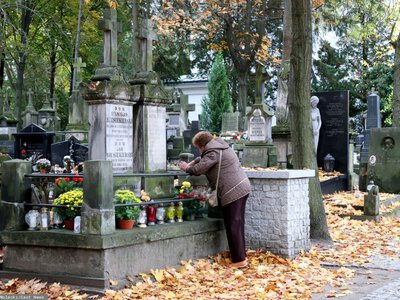Rewolucja w opłatach cmentarnych. Rząd chce pierwszych zmian od 67 lat