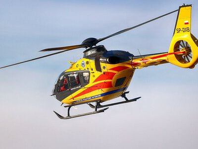 Karambol na autostradzie na Śląsku. Lądował śmigłowiec LPR