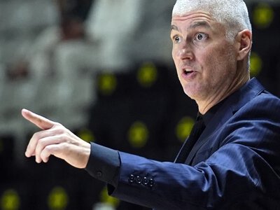 Mimo wypadku musieli rozegrać mecz. Trener wściekły, uderza we władze
