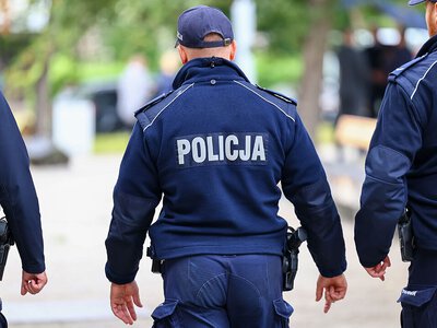Nastolatki zaatakowane ostrym narzędziem. Policja szuka napastnika