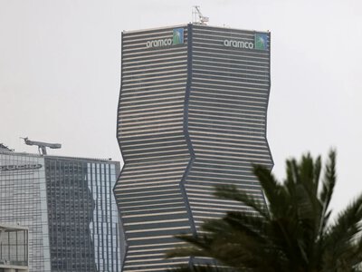 Zmiana na naftowym rynku. Saudyjskie Aramco obiecuje pełne dostawy