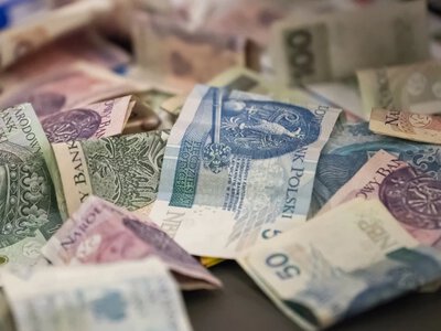 2704,71 zł brutto co miesiąc. Krąg uprawnionych może się powiększyć