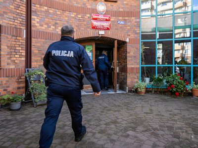 Akcja policji po atakach w szkołach. Mundurowi zatrzymali ponad 70 osób