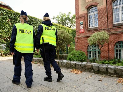 21-latka zaatakowała nożem trzy osoby. Prokuratura postawiła jej zarzuty
