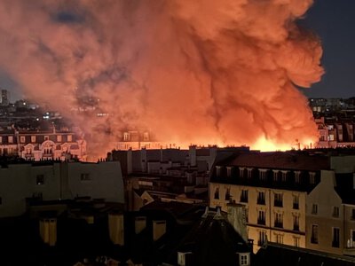 Pożar strawił popularny targ w Paryżu. „Nie zostało nic”