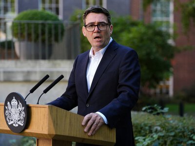 Premier Wielkiej Brytanii odpalił bombę. Chce ujawnić szczegóły rozmów