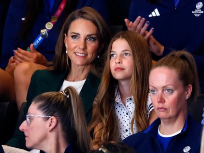 Kate i księżniczka Charlotte zaskoczyły pasażerów metra. Rzadki widok