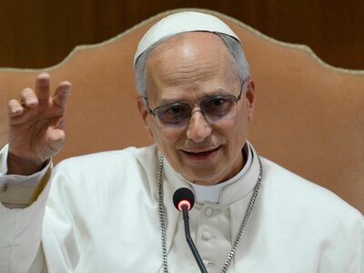 Fałszywe nazwisko, kody bezpieczeństwa i drony. Specjalne środki w związku z operacją papieża