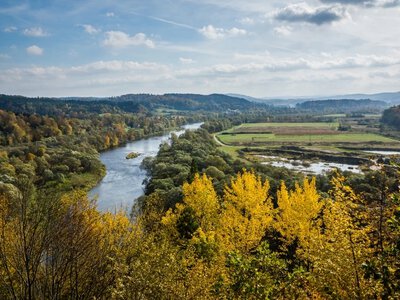 Mało znany zamek na Podkarpaciu. Jesienią wygląda szczególnie pięknie