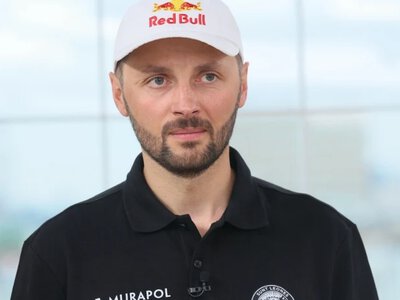 Media: Bargiel przerwał wyprawę. Niebezpieczne warunki w górach
