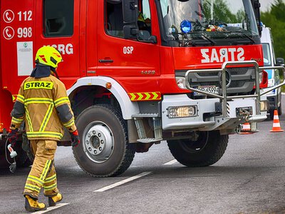 Zderzenie czterech pojazdów. Jedna osoba trafiła do szpitala
