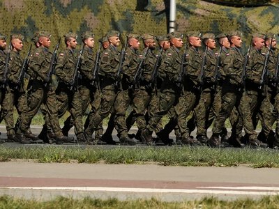 Młodzi nie chcą do wojska? Polacy podzieleni ws. idei obowiązkowego poboru