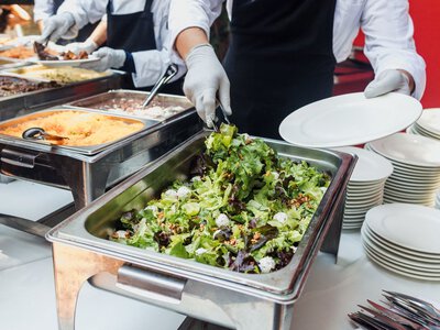 Nowy obowiązek w restauracjach. Zmiany od lutego 2027 r.