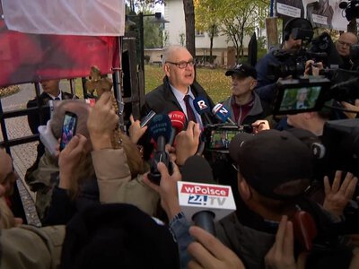 Próbowali wtargnąć do części sędziowskiej. Święczkowski o zajściach w TK