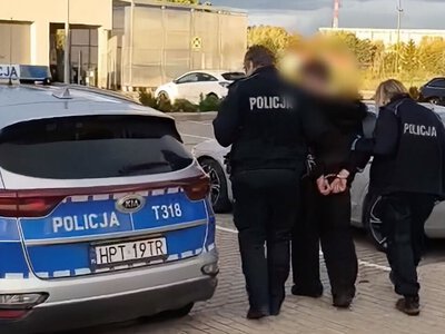 Grozili nożem i śmiercią koleżanek. Policja zatrzymała dwóch 14-latków