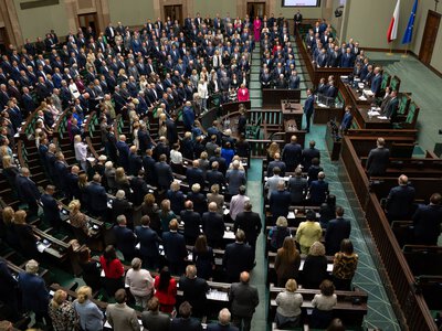 Problemy KO i zacięty bój między Konfederacjami. Opublikowano nowy sondaż