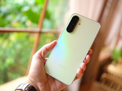 Tanie Samsungi w końcu z aktualizacją. Jednego zabrakło