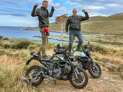 Dwa Zontesy GK 125 ABS w ekstremalnym teście. 6000 km w 12 dni - AdBuster opowiada o wyprawie na Matapan