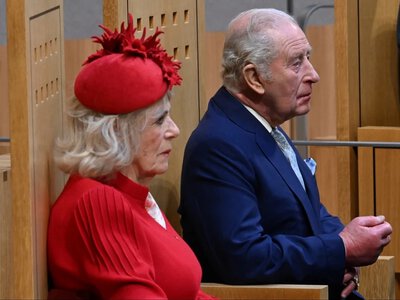 Królewskie wyjście w cieniu Harry’ego i Meghan. Król i królowa zniesmaczeni