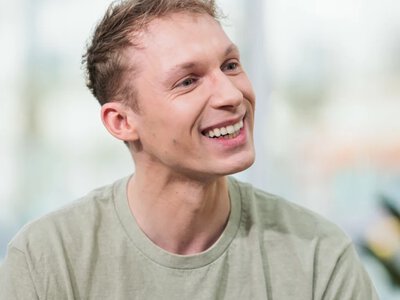 Herbut po cichym rozstaniu zmienił swoje życie. Może się wydawać śmieszne