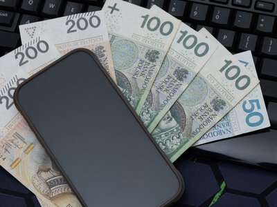 Nowa metoda kradzieży pieniędzy. Podała kody, straciła 30 tys. zł