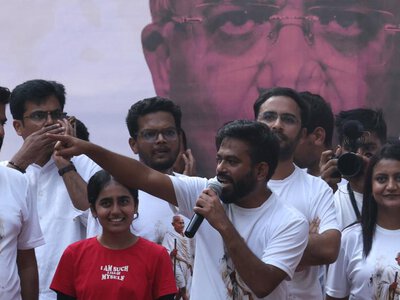 Bunt „karaluchów” w Indiach. Liderzy młodzieżowego ruchu zatrzymani w Delhi
