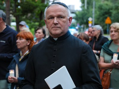 Ks. Lemański o przemocy: ustawki Karola Nawrockiego? To wsiąka w przestrzeń, fascynuje młodych